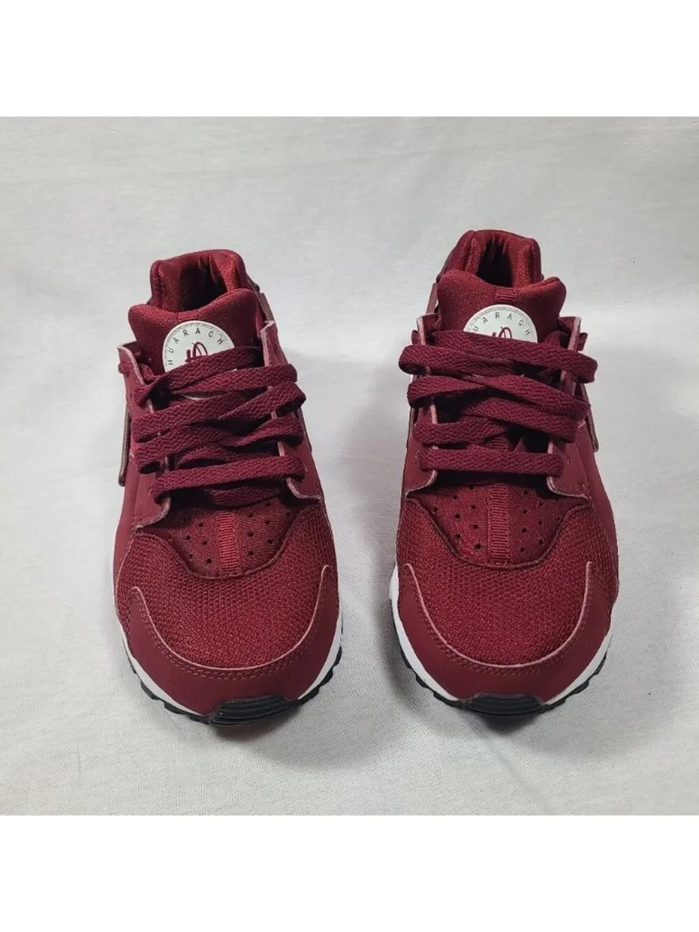Nike air huarache shoes- Youth Size 5.5/ Womens Size 7